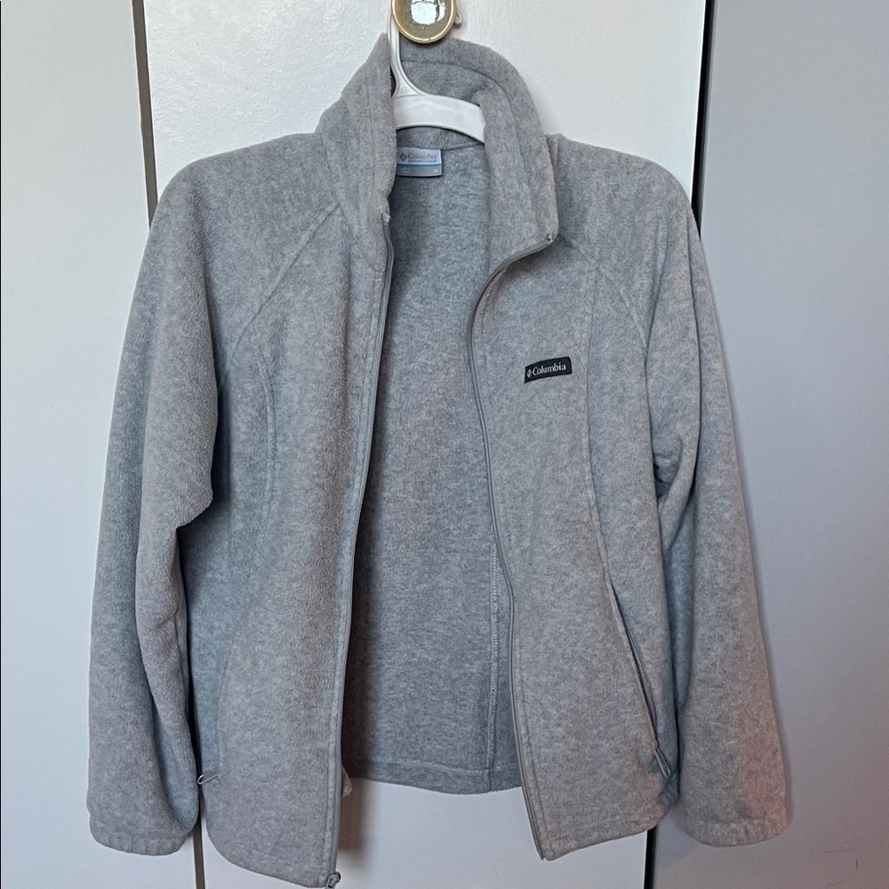 Columbia Light Gray Full-Zip Fleece
